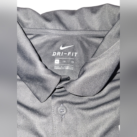 Nike Men's Black Polo Shirt - Picture 2 of 4